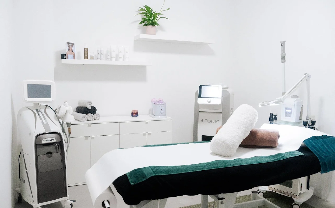 Brazilian Body & Wax — brand applications — 3