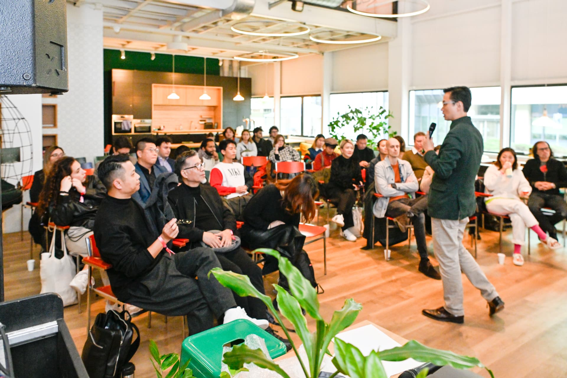 Capsule Hong Kong — brand applications — 4