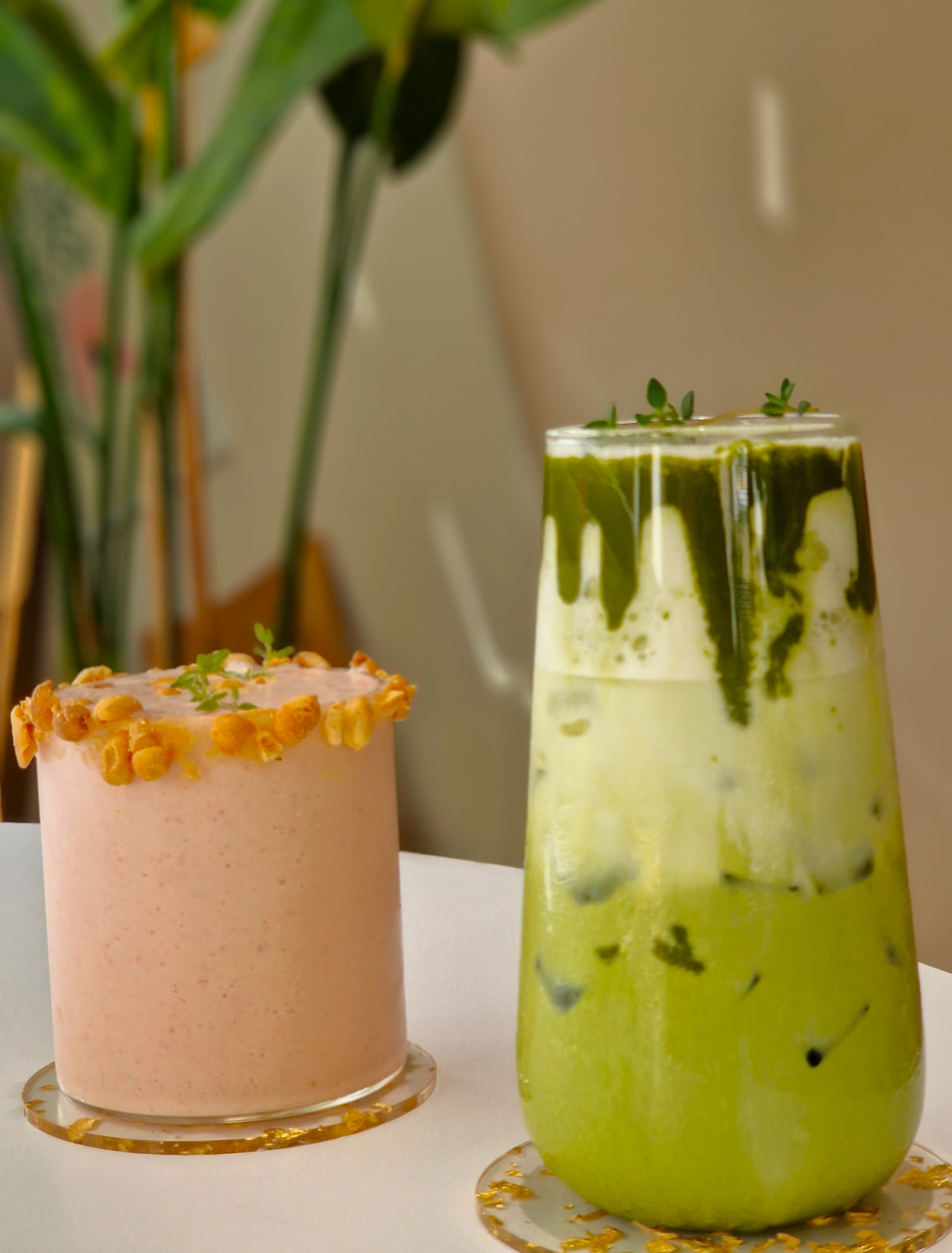 Raum Brunch Café — brand applications